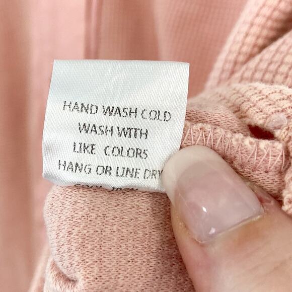 Boutique Boho Women's Pink Waffle Knit Shacket size Small Oversized Raw Hem - Picture 7 of 7
